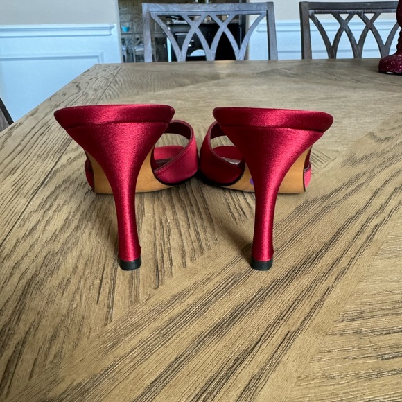 Stuart Weitzman red heels - Picture 3 of 4